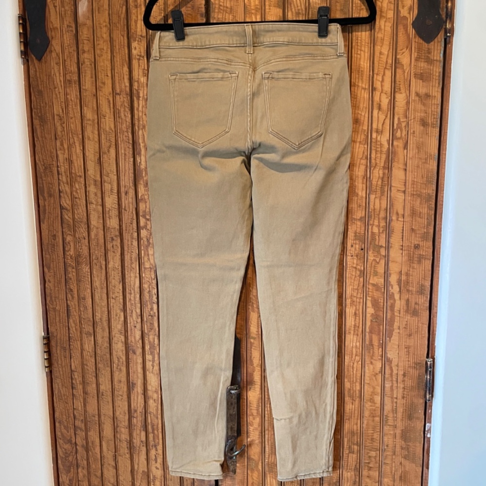 Old Navy Rockstar Mid-Rise Stretch Skinny Jeans - Size 6 - 2 pairs - Picture 12 of 15